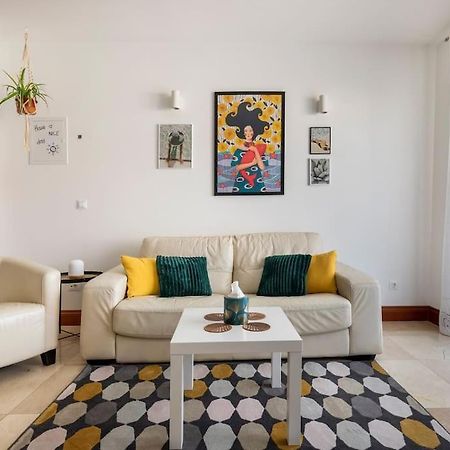 Seaesta Apartment Pool And Beach Slatine Exterior photo